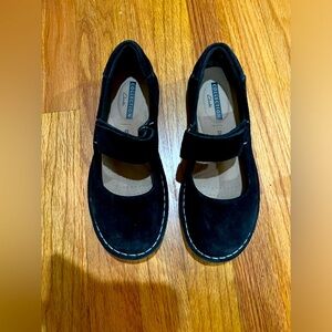 Woman’s Clark Shoes